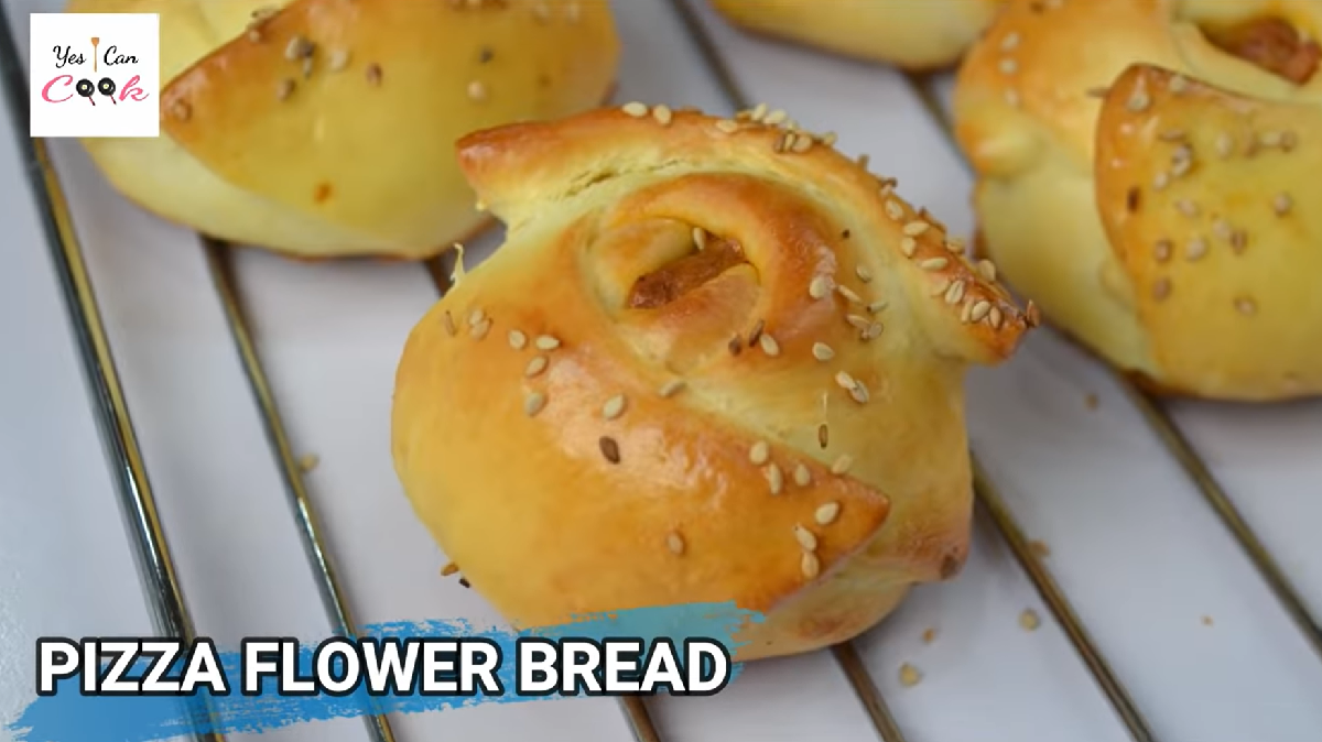 Flower Bread Pizza