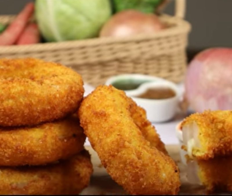 Cheesy Crispy Onion Rings