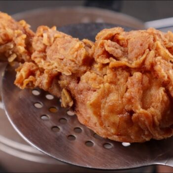 Popeye's Bonafide Spicy Fried Chicken