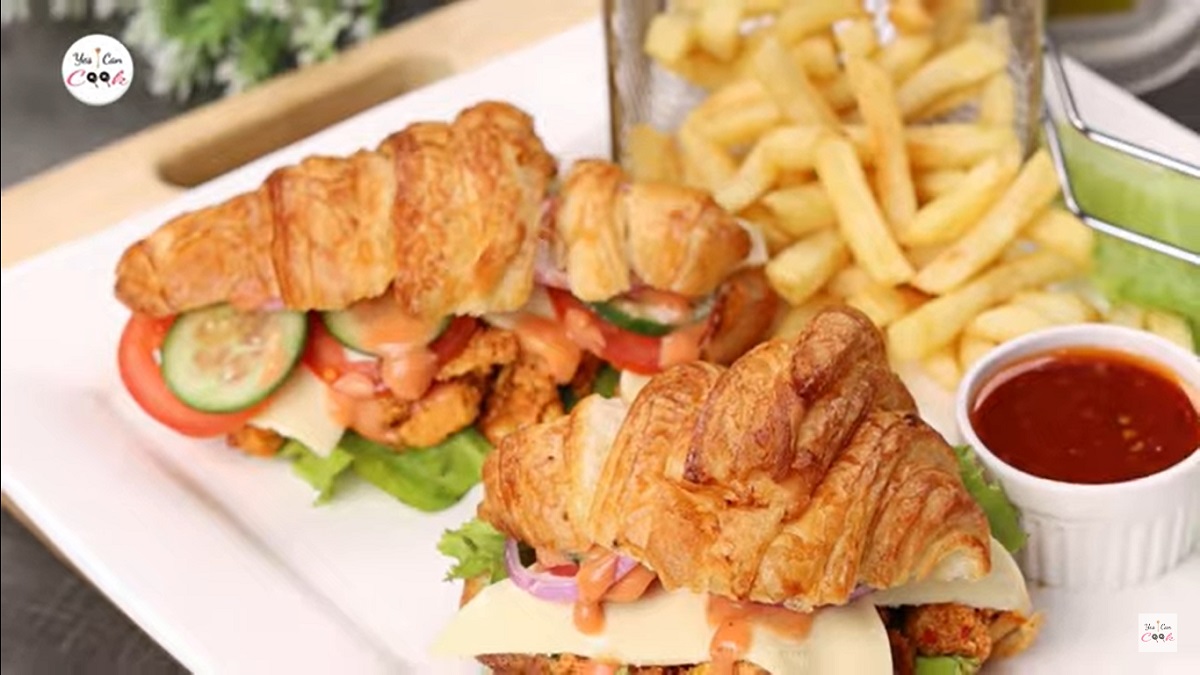 Croissant Sandwich