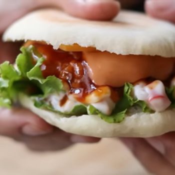 Crispy Chicken Burger with Pan Breads